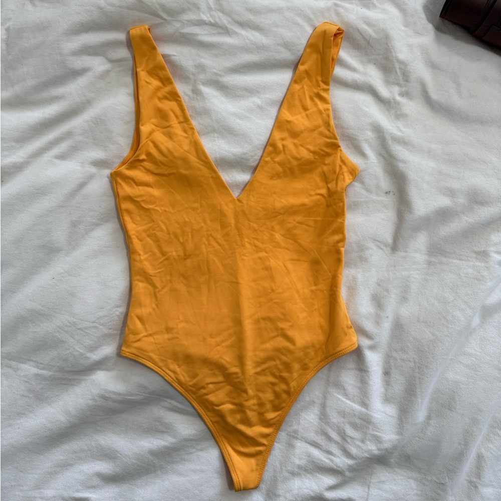 Aritzia bodysuit